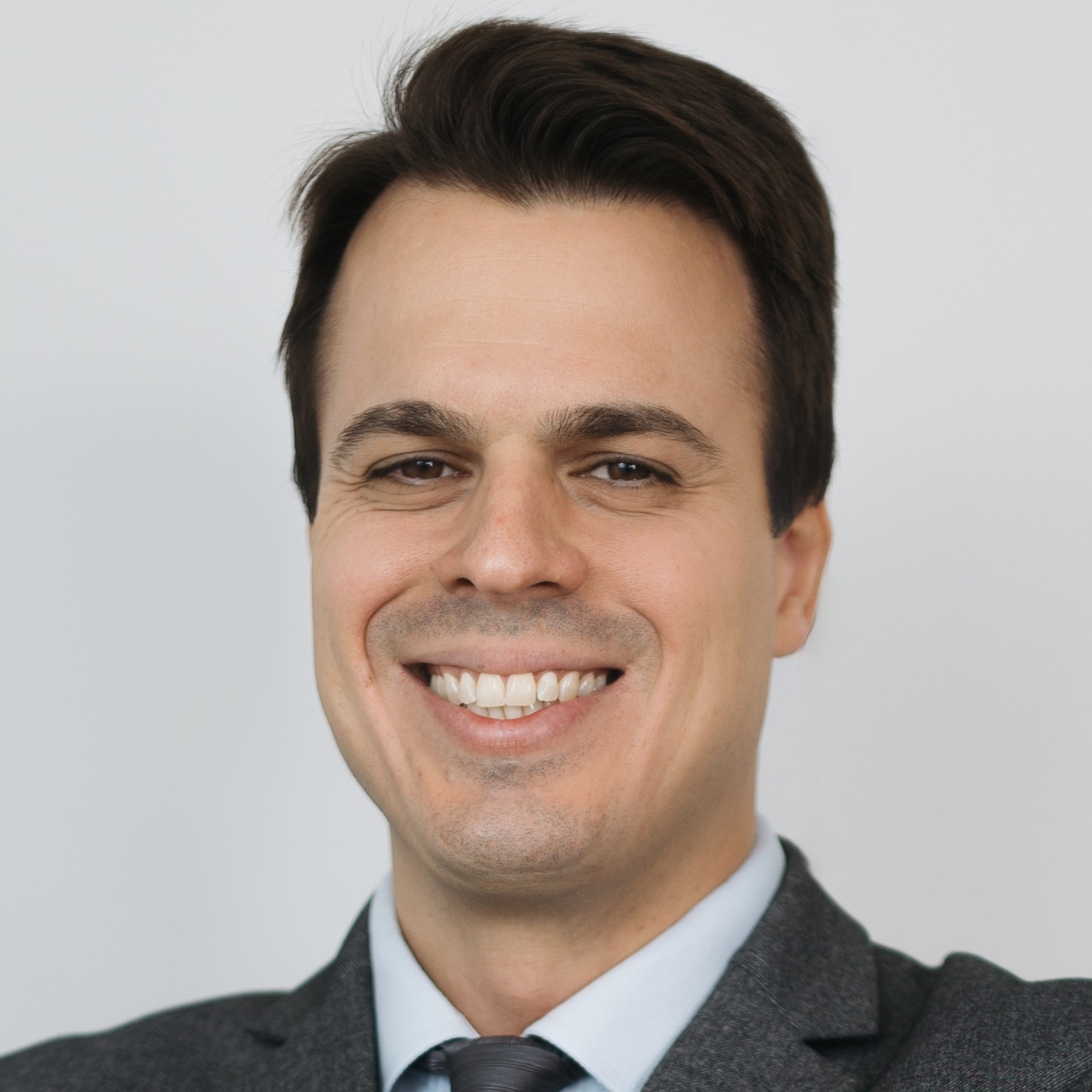 Dr. Wellington B.